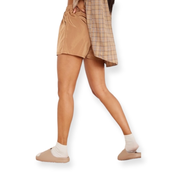 Camel Shell Elasticated Waist Floaty Shorts - Picture 4 of 6